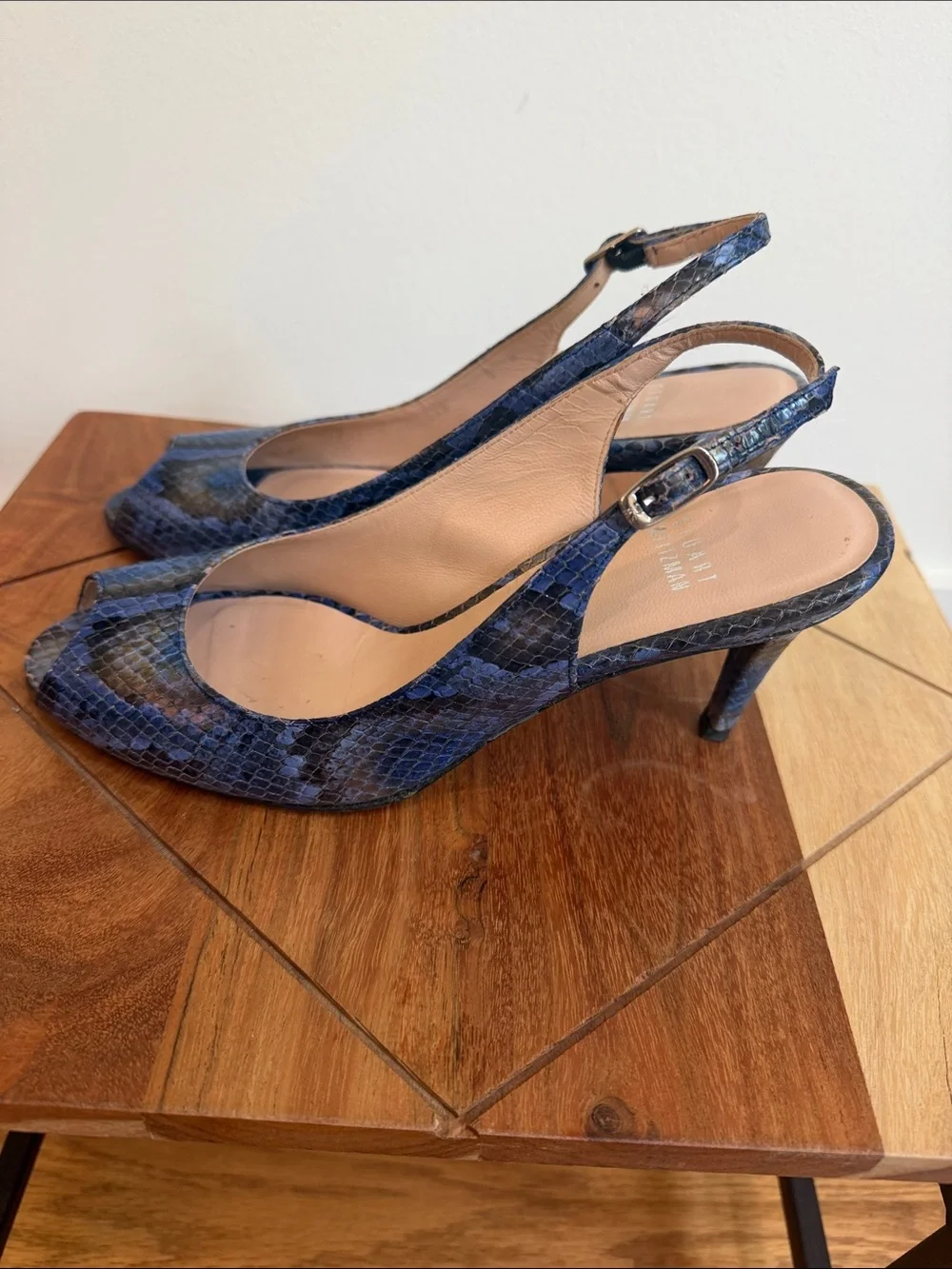 Stuart Weitzman Stunning Blue Snakeskin Slingback Peep-Toe Heels, 8